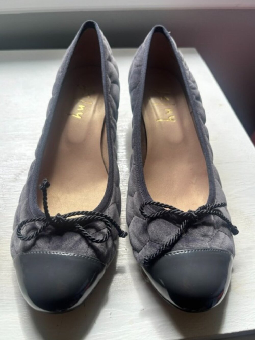 French Sole NY Deluxe Quilted Velvet Wedge Shoes- Size 8.5